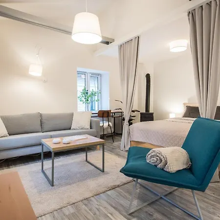 Апартаменти Cozy Place In Old Town Вільнюс